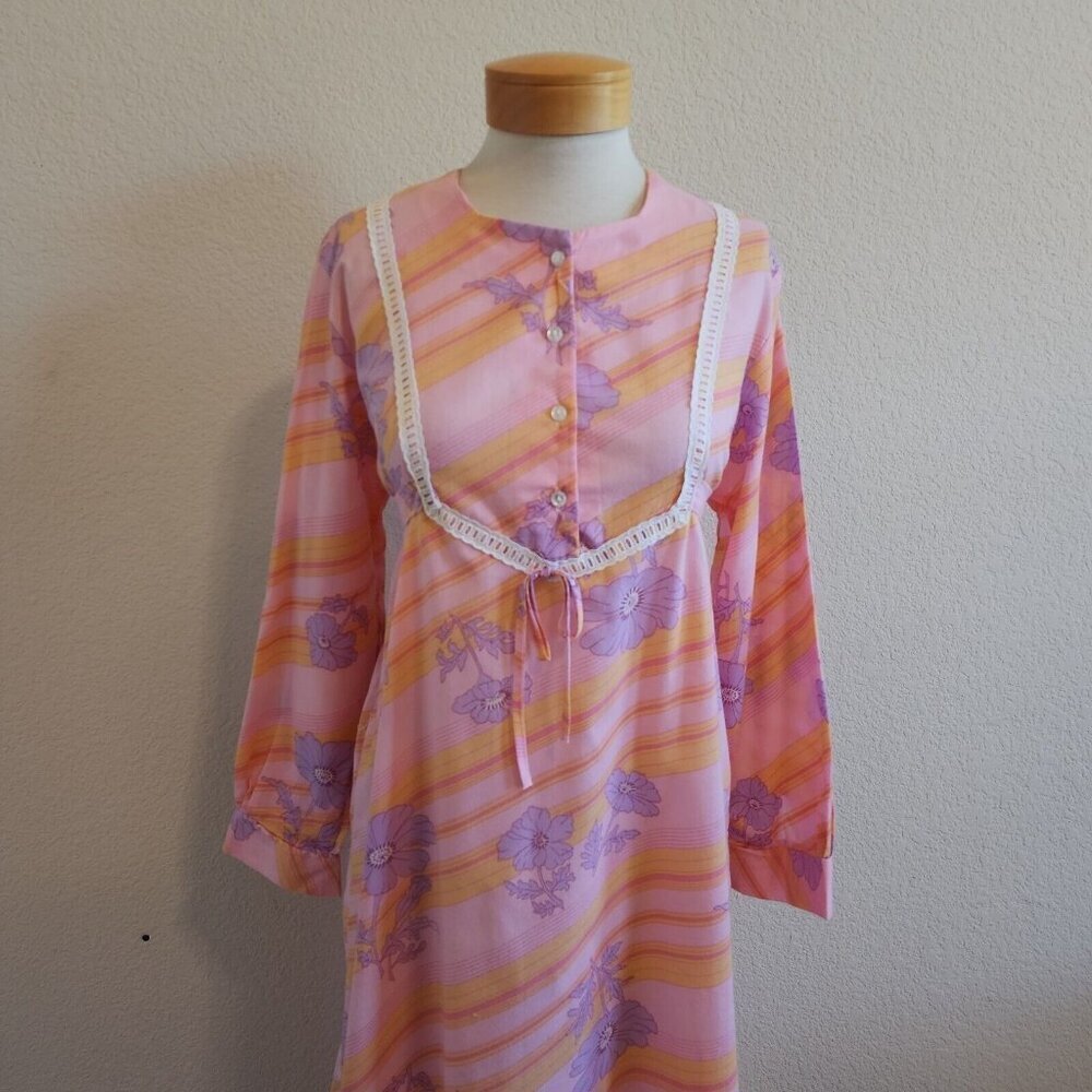 Vintage Floral Striped Housewife Ruffle Hem Long Sleeve Maxi Dress Nightgown M - Picture 3 of 11
